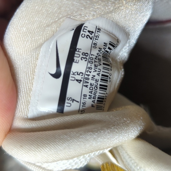 Nike Air Max 95 Av8428-001 Desert Sand Metallic Gold-Summit White Women's Size 7 - Picture 13 of 16